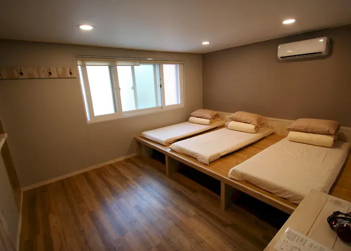 게스트하우스 Grape Garden House 2*